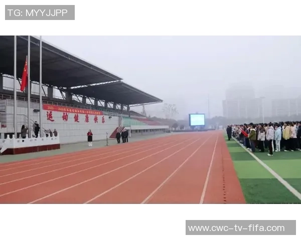 激情四溢的绿茵场上足球盛会的开幕发言与梦想启航